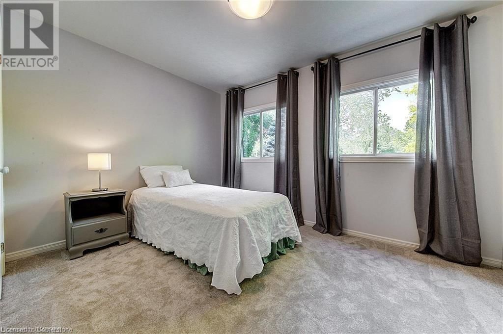 170 CAVENDISH COURT Image 38