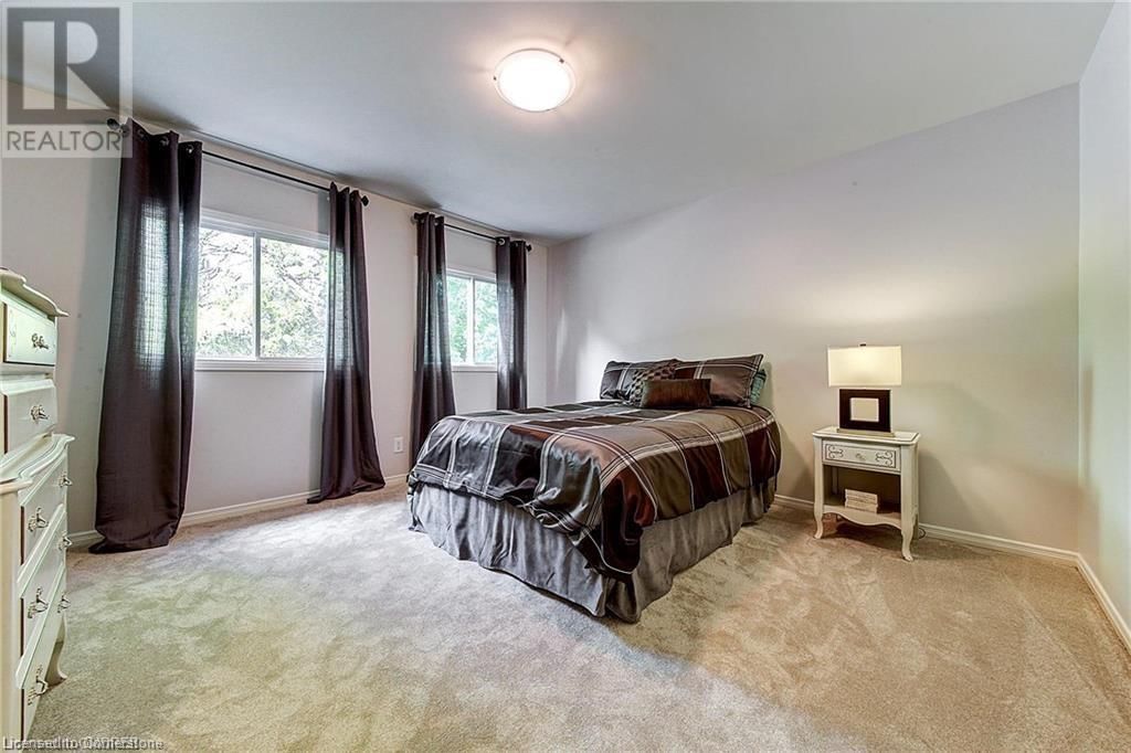 170 CAVENDISH COURT Image 39