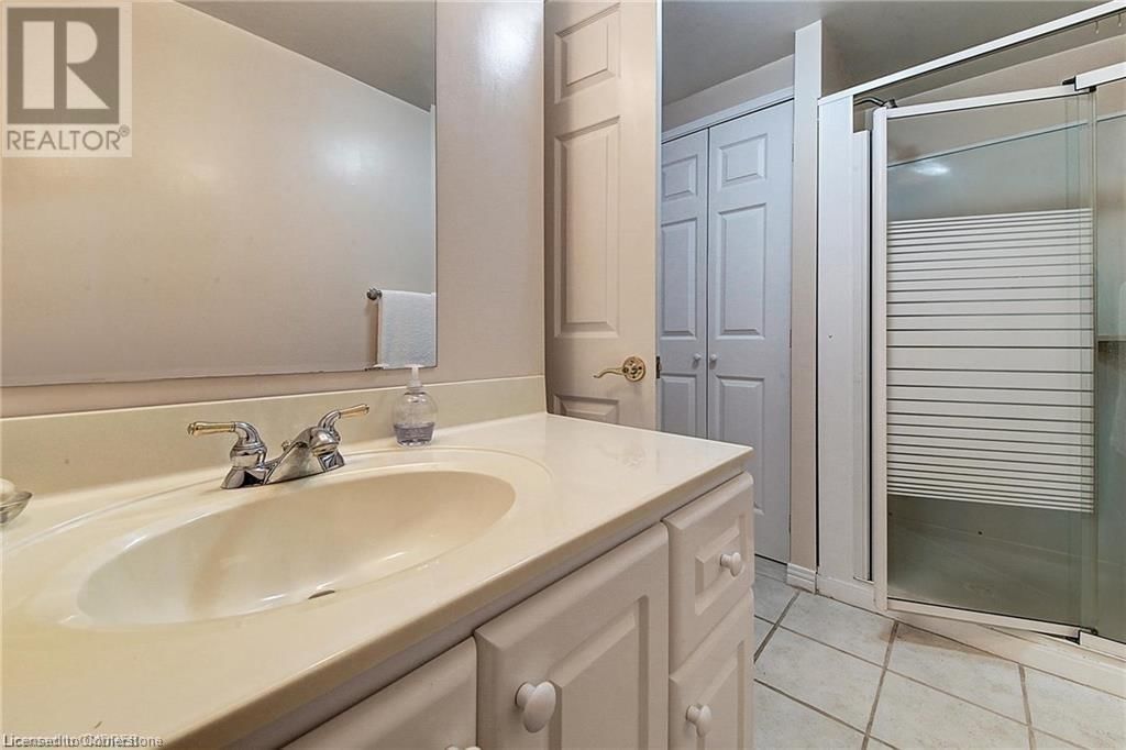 170 CAVENDISH COURT Image 44