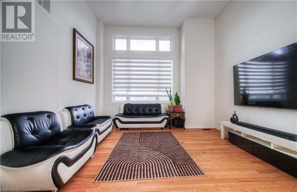 67 CROSSMORE CRESCENT Image 21