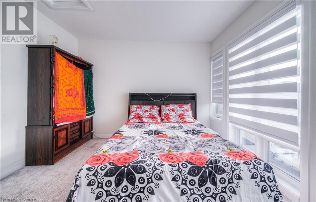 67 CROSSMORE CRESCENT Image 34