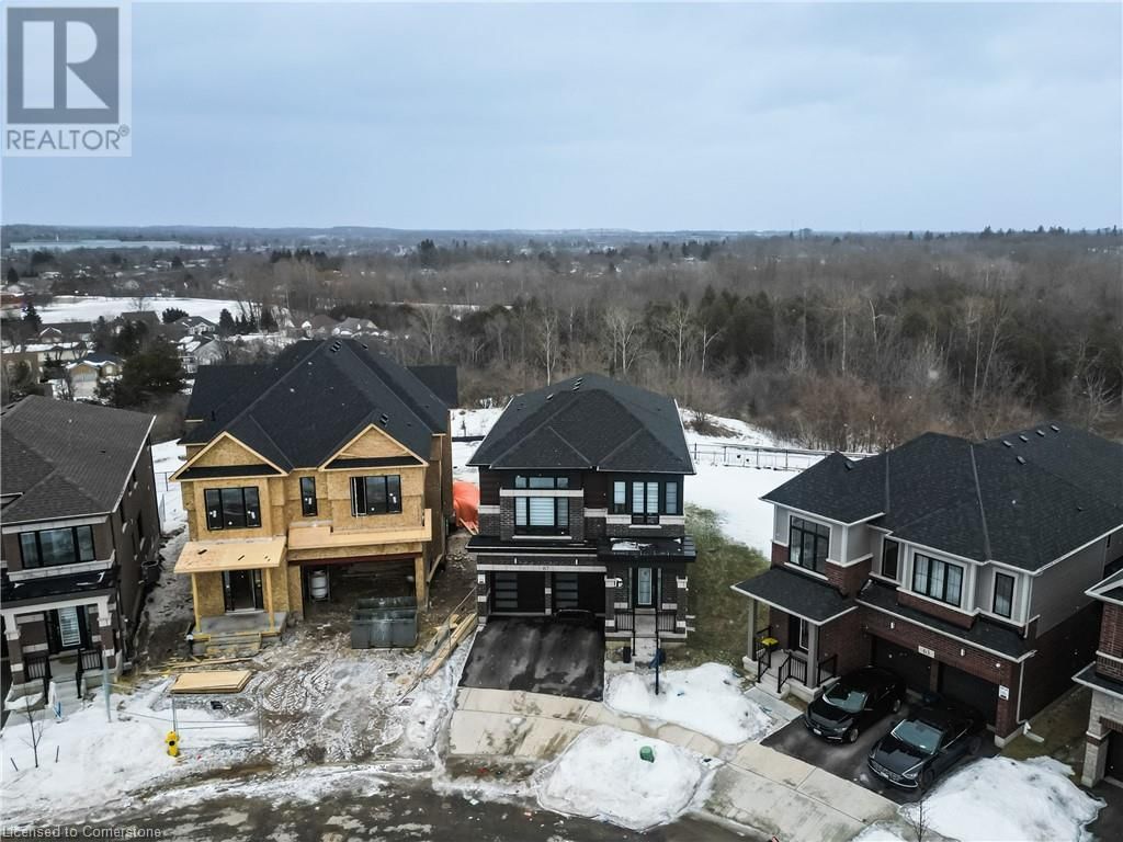 67 CROSSMORE CRESCENT Image 36
