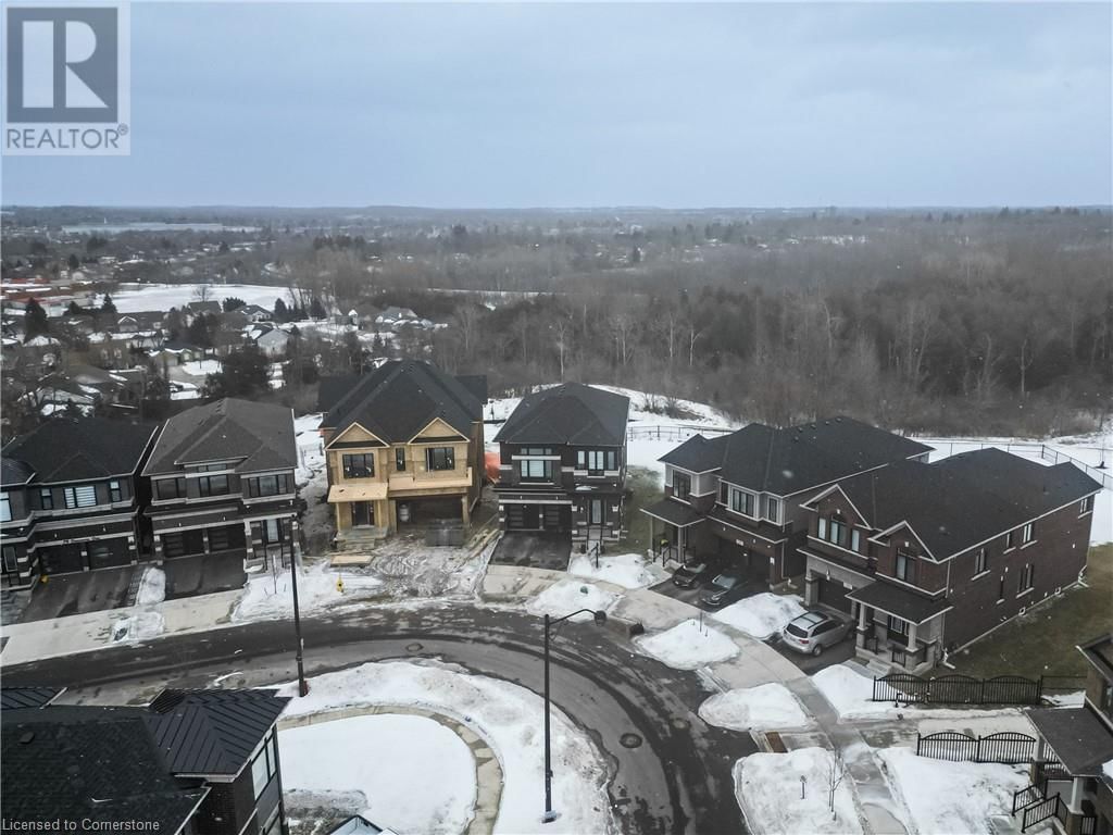 67 CROSSMORE CRESCENT Image 38