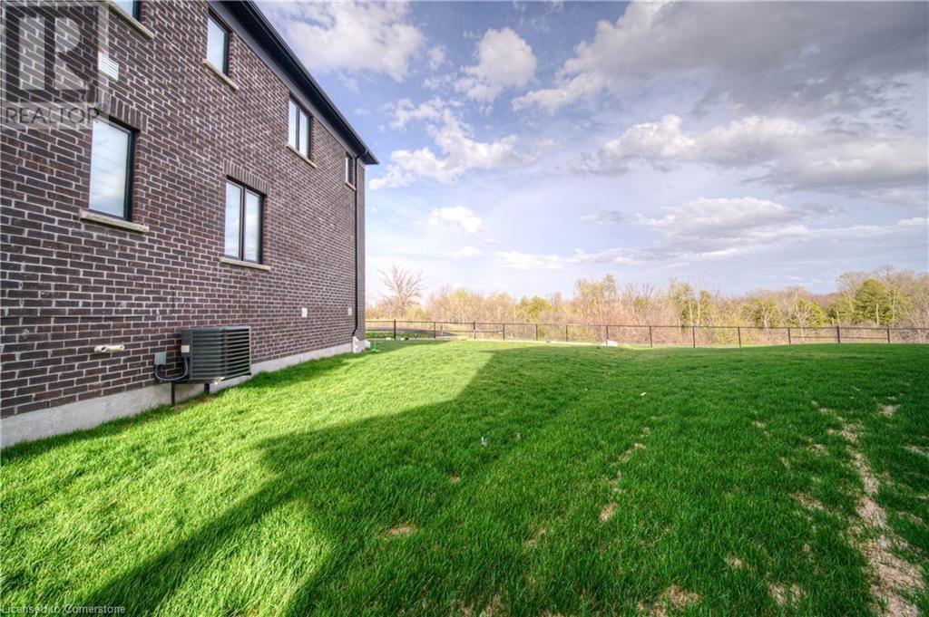 67 CROSSMORE CRESCENT Image 41