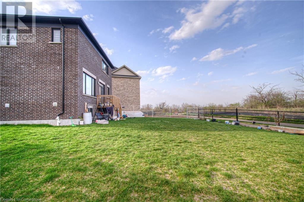 67 CROSSMORE CRESCENT Image 42