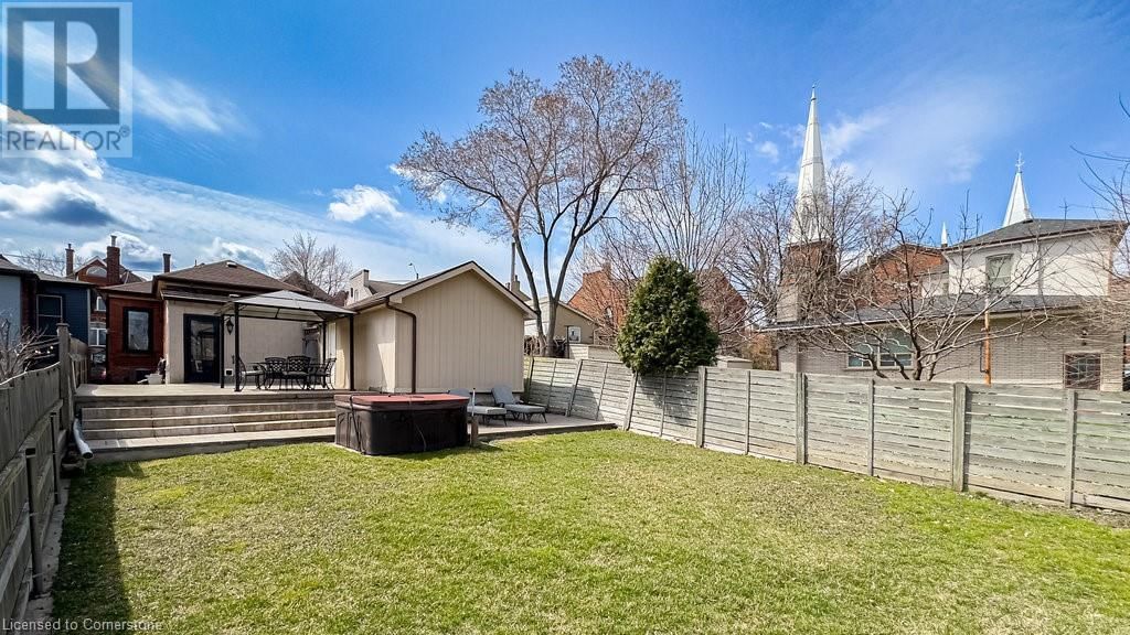 186 NAPIER STREET Image 37