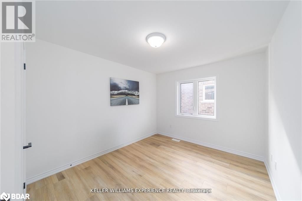 26 SANFORD CIRCLE Image 20