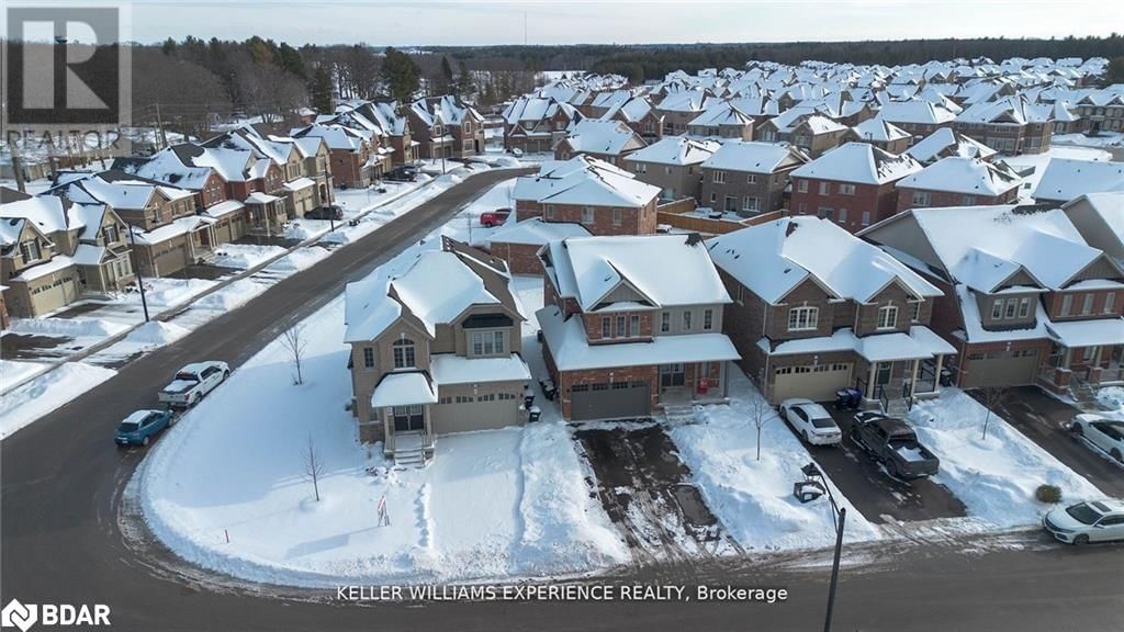 26 SANFORD CIRCLE Image 31