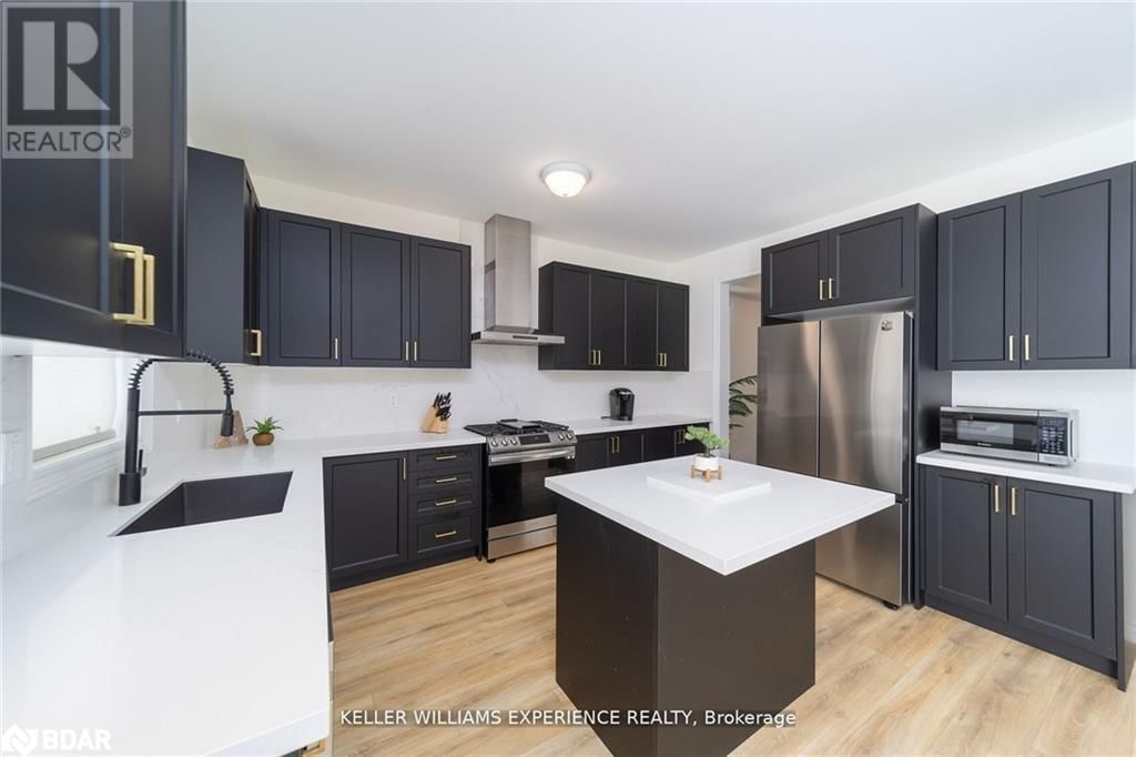 26 SANFORD CIRCLE Image 7