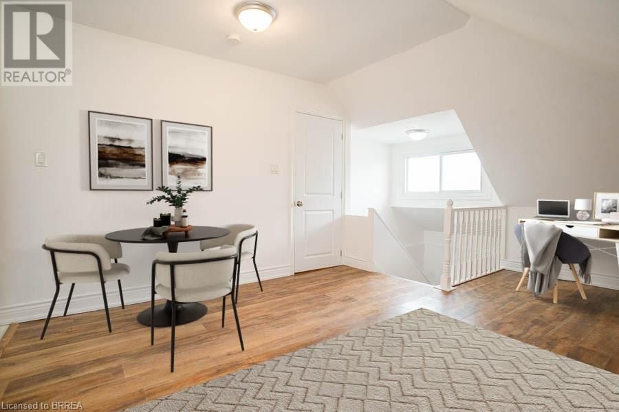 4 - 3 BALMORAL AVENUE SOUTH Image 4