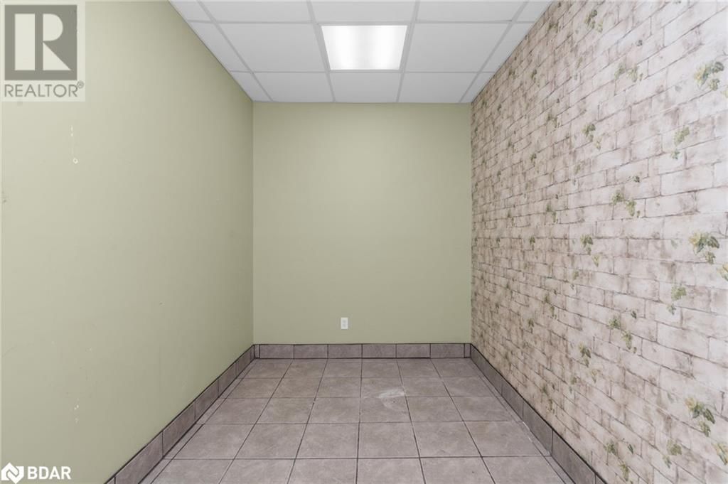 23 GREENGABLES DRIVE Image 18