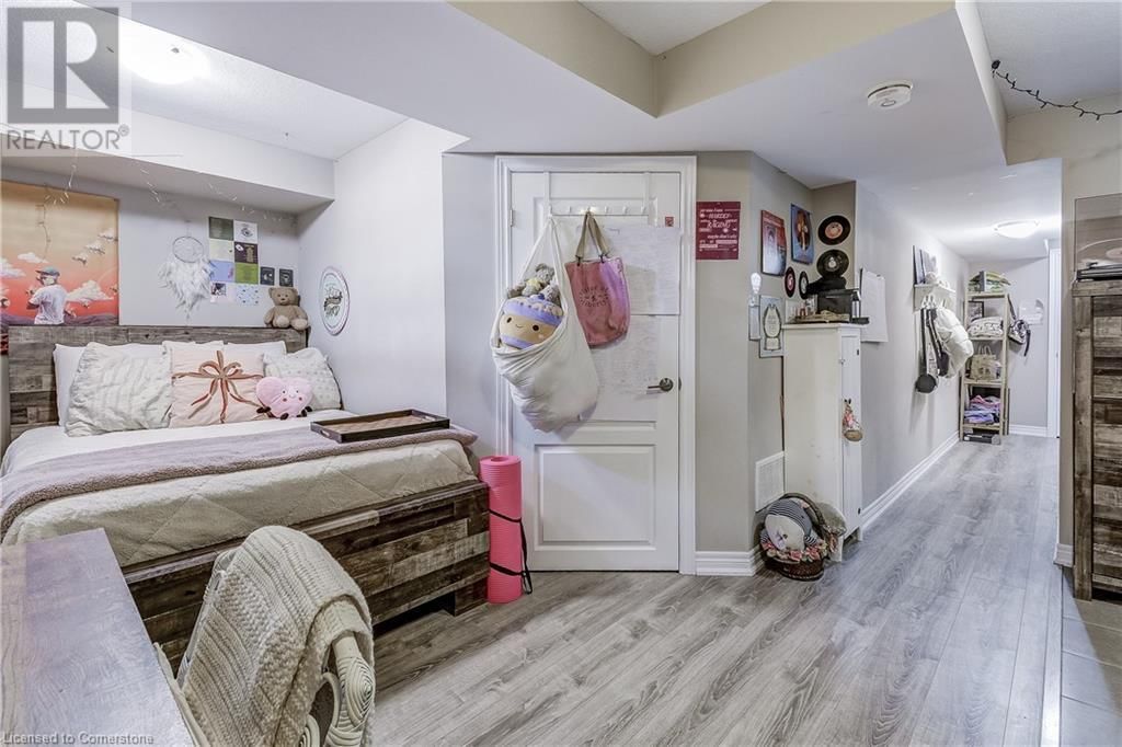 78 ESPLANADE LANE Image 32