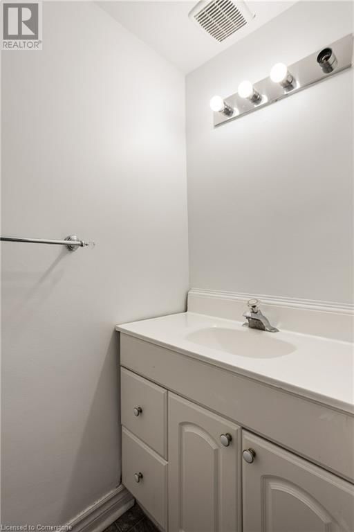 210 HOMESTEAD CRESCENT Image 27