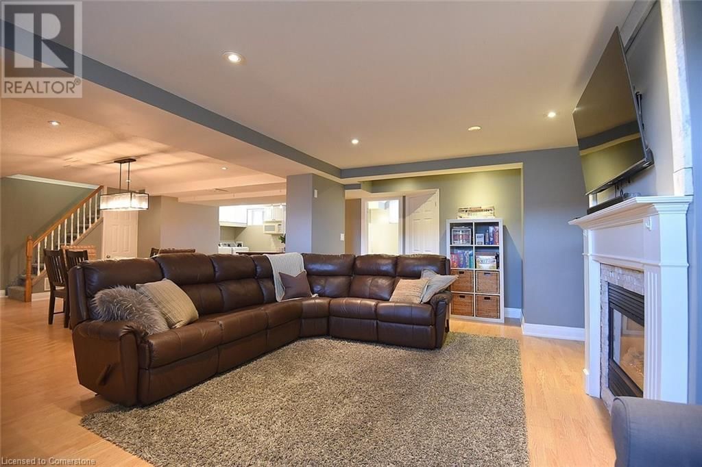 1204 TAVISTOCK DRIVE Image 28