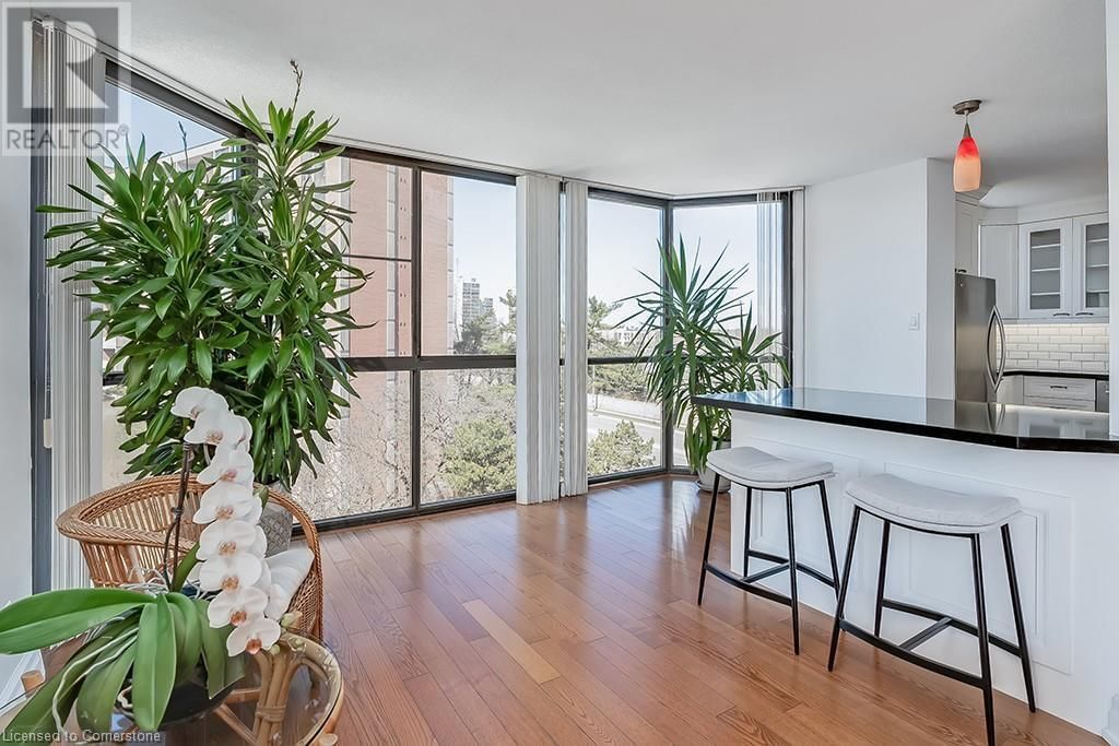 707 - 1230 MARLBOROUGH COURT Image 18