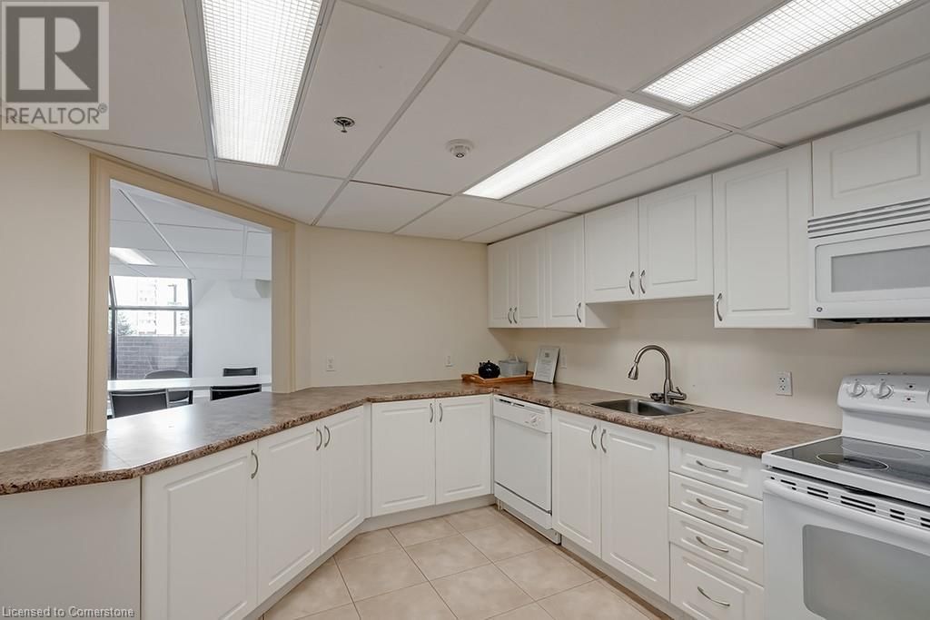 707 - 1230 MARLBOROUGH COURT Image 41