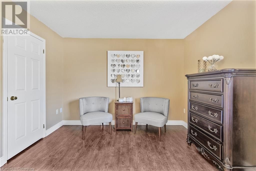 40 - 104 FRANCES AVENUE UNIT 40 Image 18
