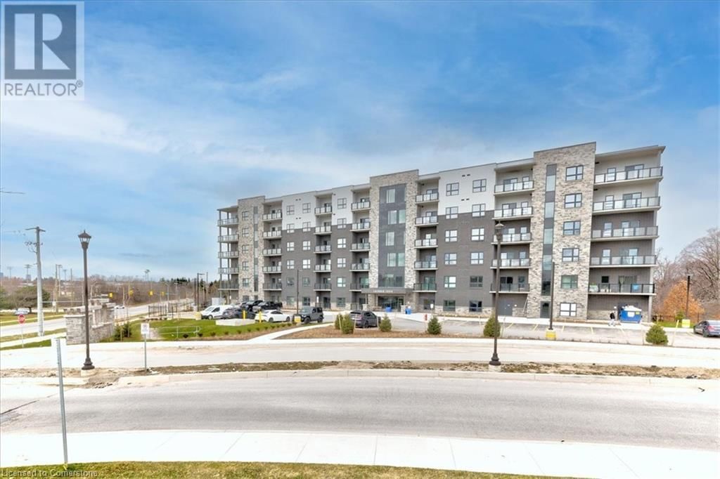 301 - 1000 LACKNER PLACE Image 2