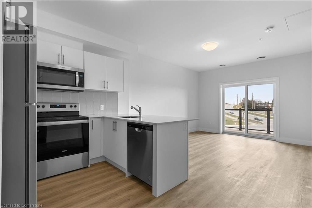 301 - 1000 LACKNER PLACE Image 6