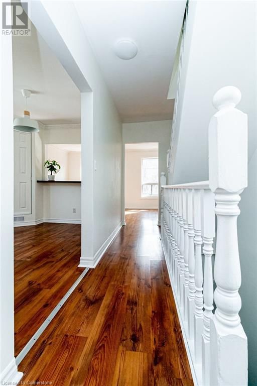 235 YOUNG STREET Image 21