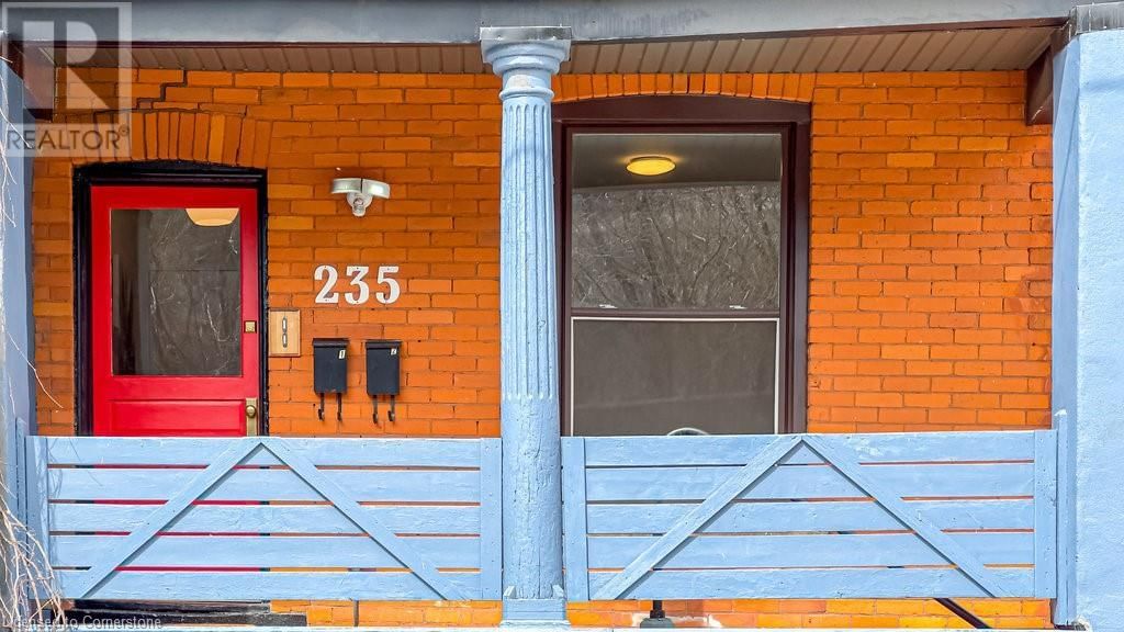 235 YOUNG STREET Image 3