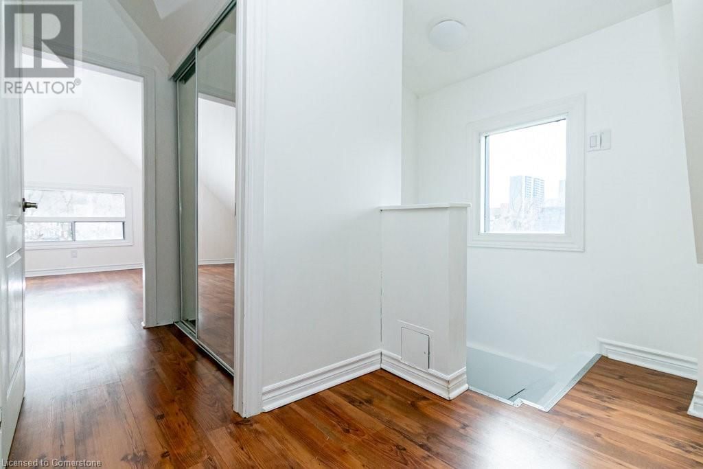 235 YOUNG STREET Image 35