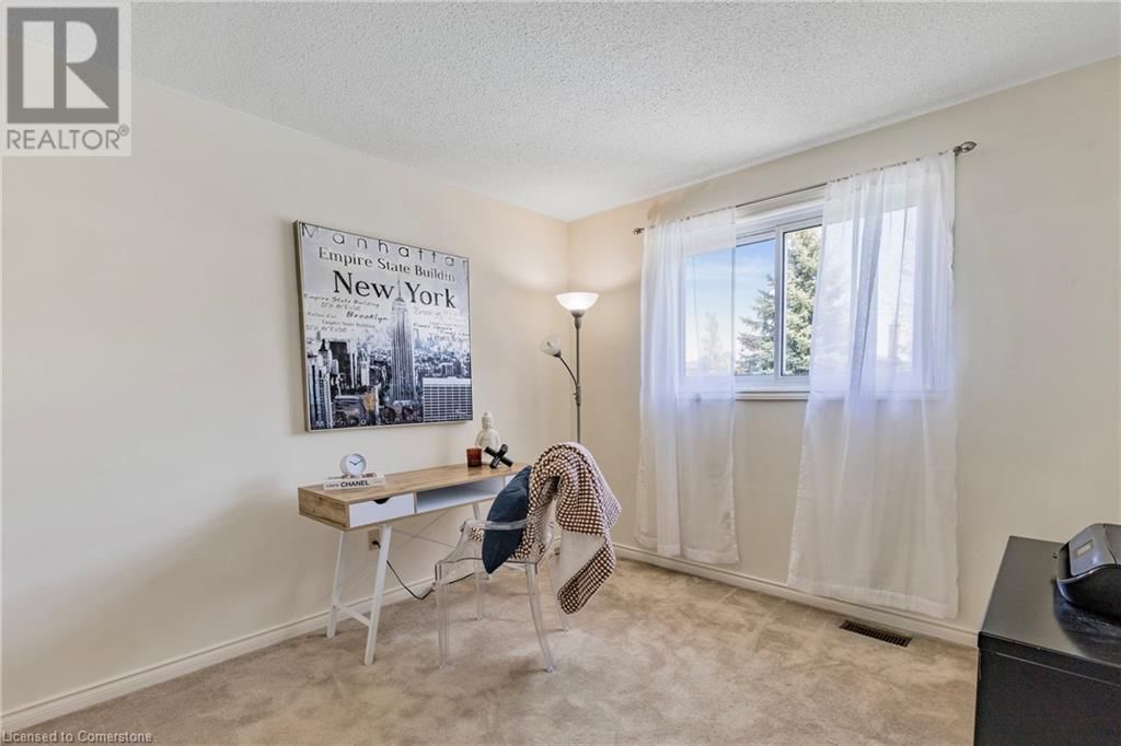 106 MAPLE DRIVE Image 28