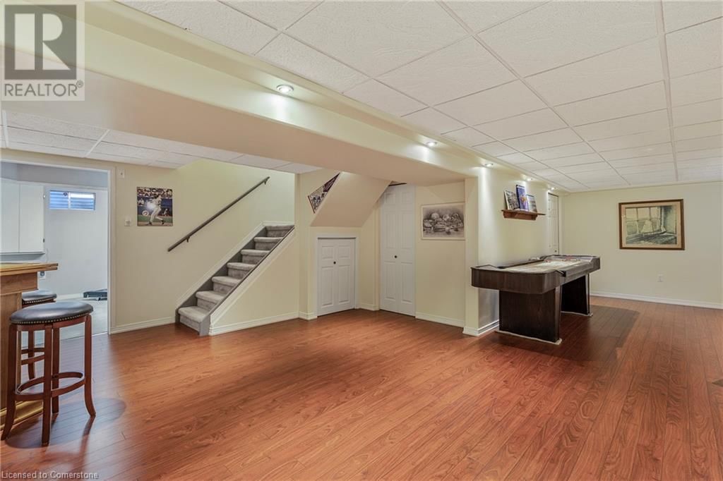 106 MAPLE DRIVE Image 32