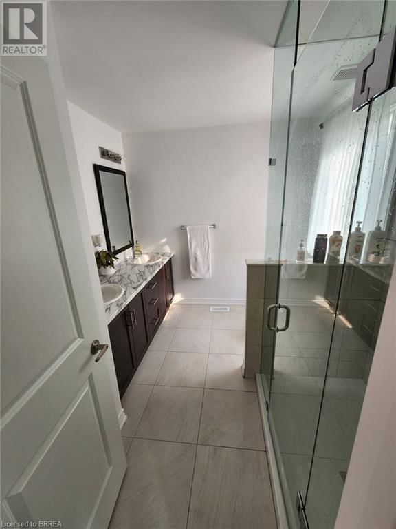 118 JEWEL STREET Image 11