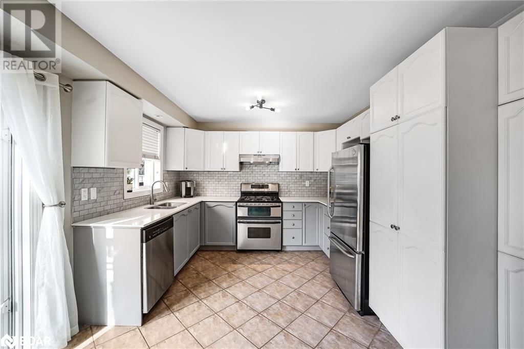 6 BROOKWOOD DRIVE Image 16