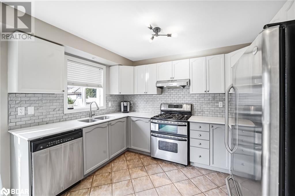 6 BROOKWOOD DRIVE Image 17