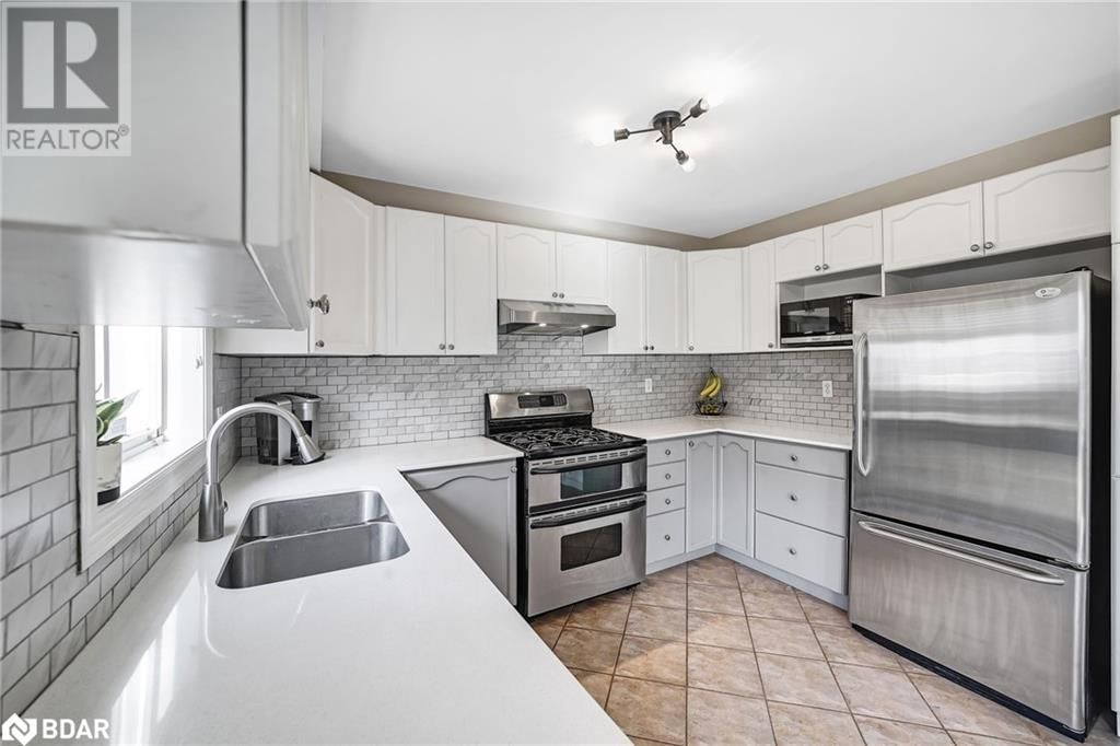 6 BROOKWOOD DRIVE Image 18