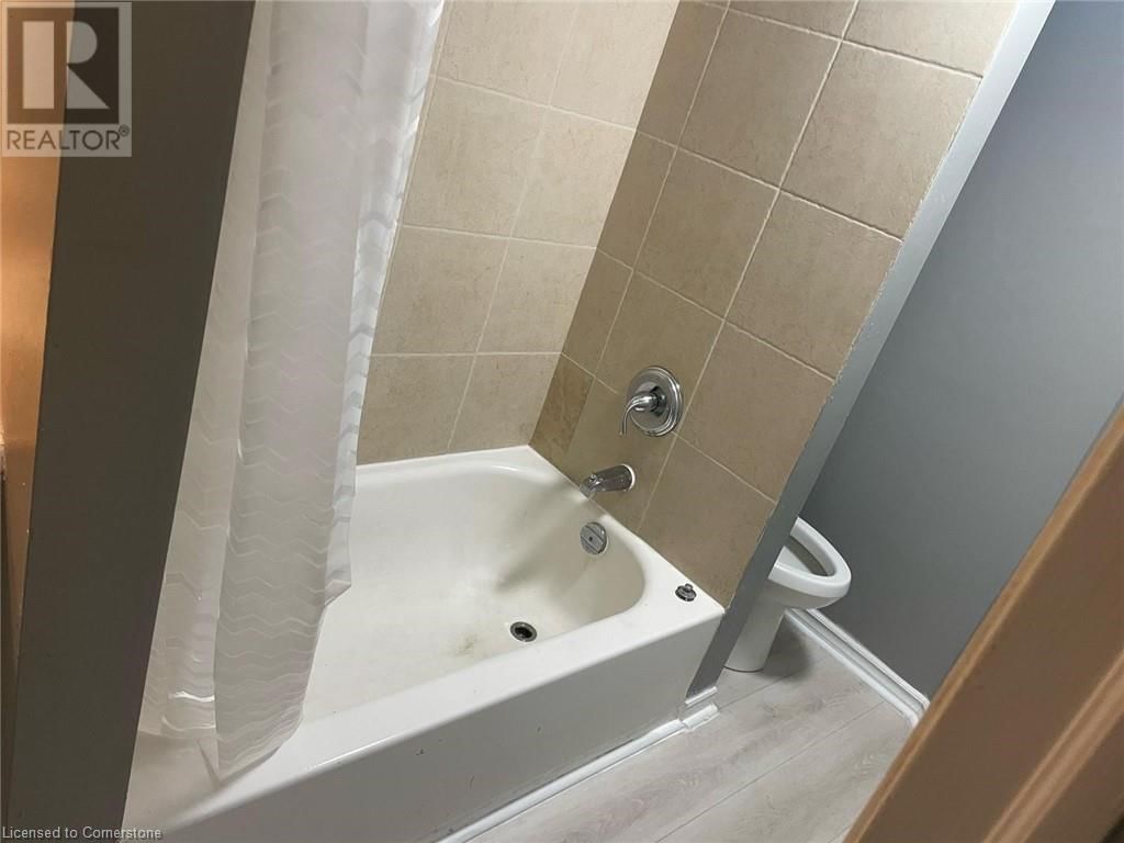 167 WILSON STREET Image 12