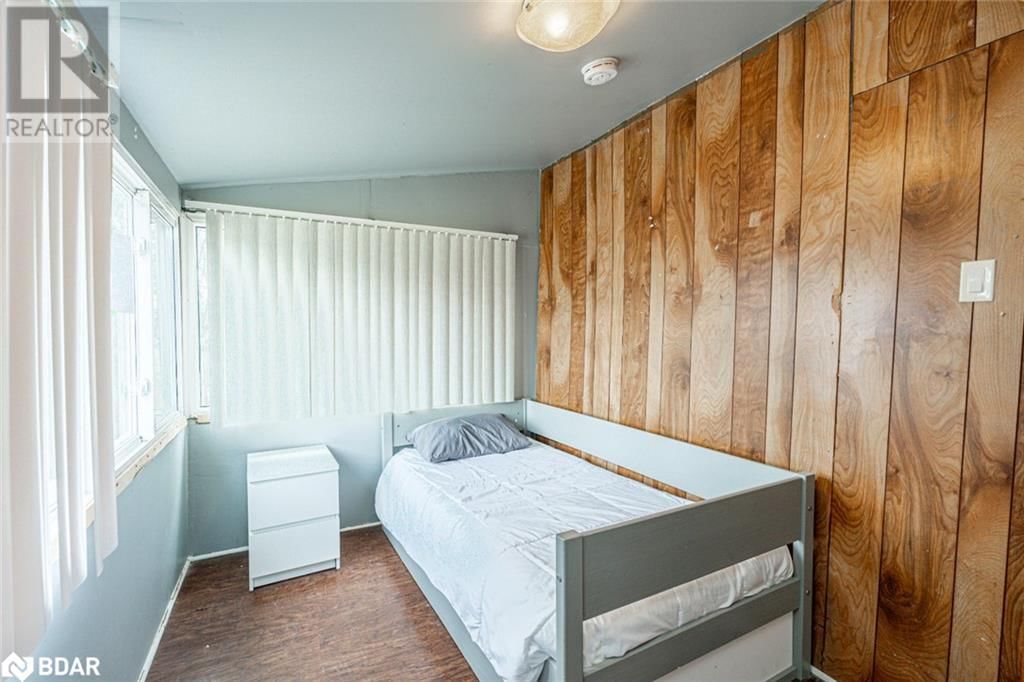 711 MOSLEY STREET Image 11