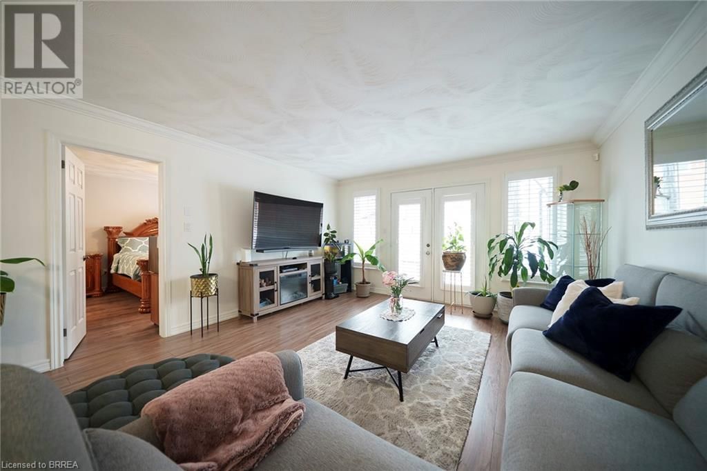 4 - 115 GLENWOOD DRIVE Image 10