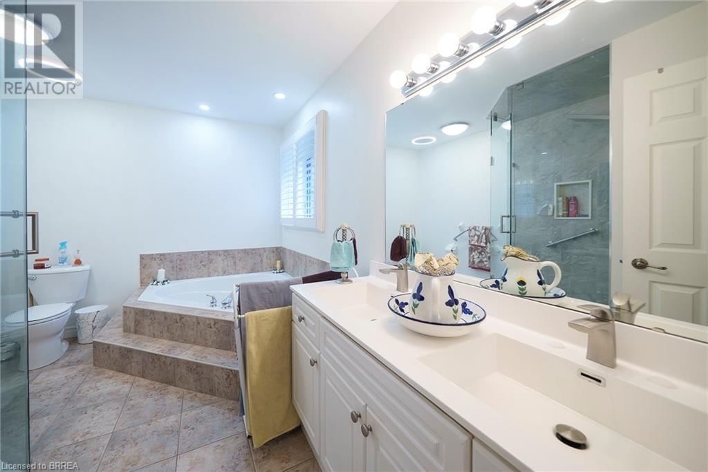 4 - 115 GLENWOOD DRIVE Image 15