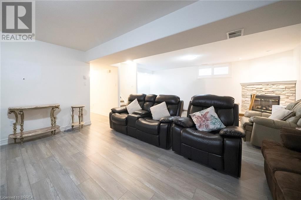 4 - 115 GLENWOOD DRIVE Image 20