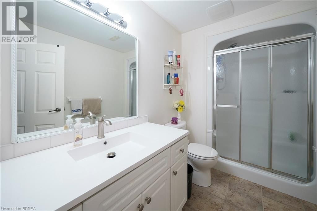 4 - 115 GLENWOOD DRIVE Image 22
