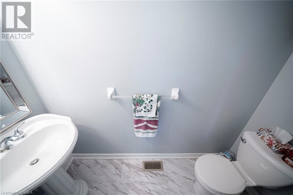 4 - 115 GLENWOOD DRIVE Image 25