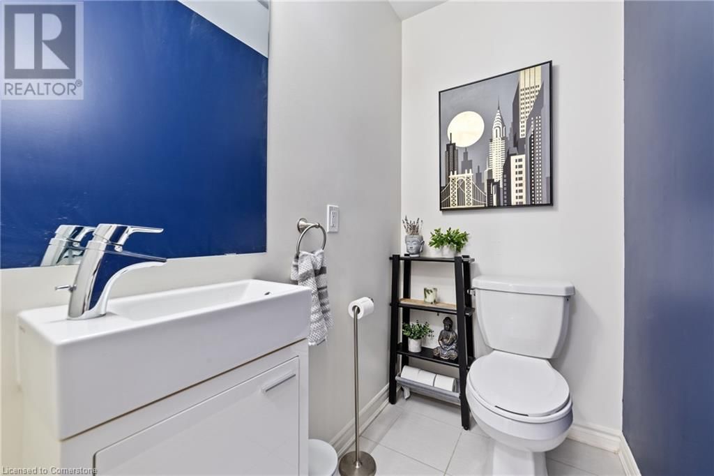2 - 1155 STROUD LANE Image 13