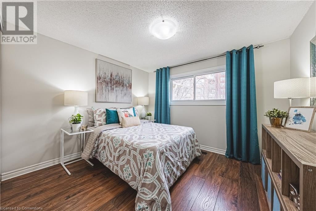 2738 LINDHOLM CRESCENT Image 27