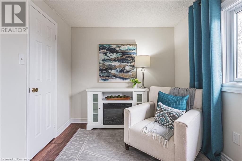 2738 LINDHOLM CRESCENT Image 31