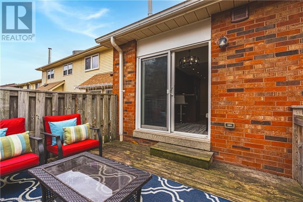 2738 LINDHOLM CRESCENT Image 36