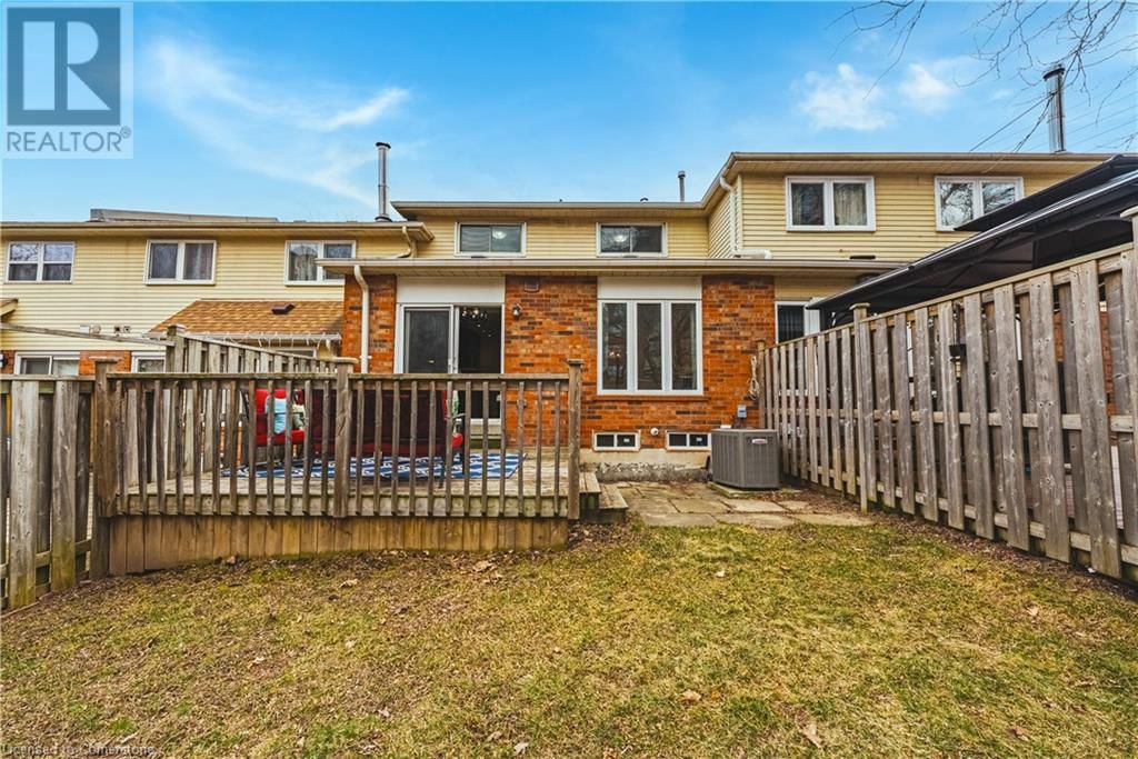 2738 LINDHOLM CRESCENT Image 37
