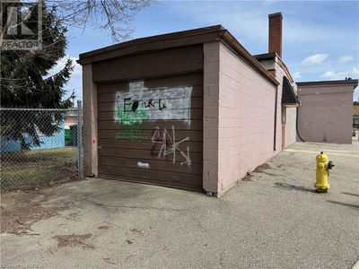 Commercial for Rent in Canada