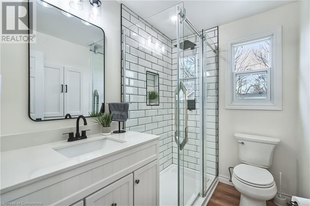 398 NAVY STREET Image 17