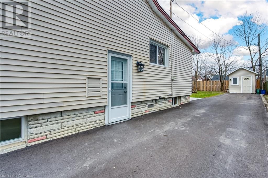 398 NAVY STREET Image 31