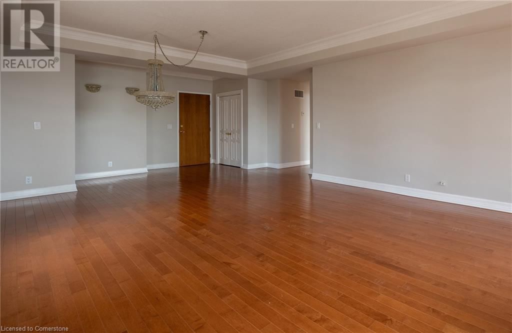 204 - 5340 LAKESHORE ROAD Image 3