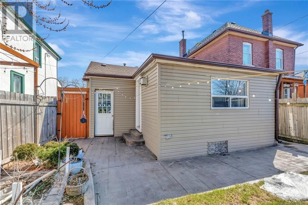 159 GROSVENOR AVENUE NORTH Image 21