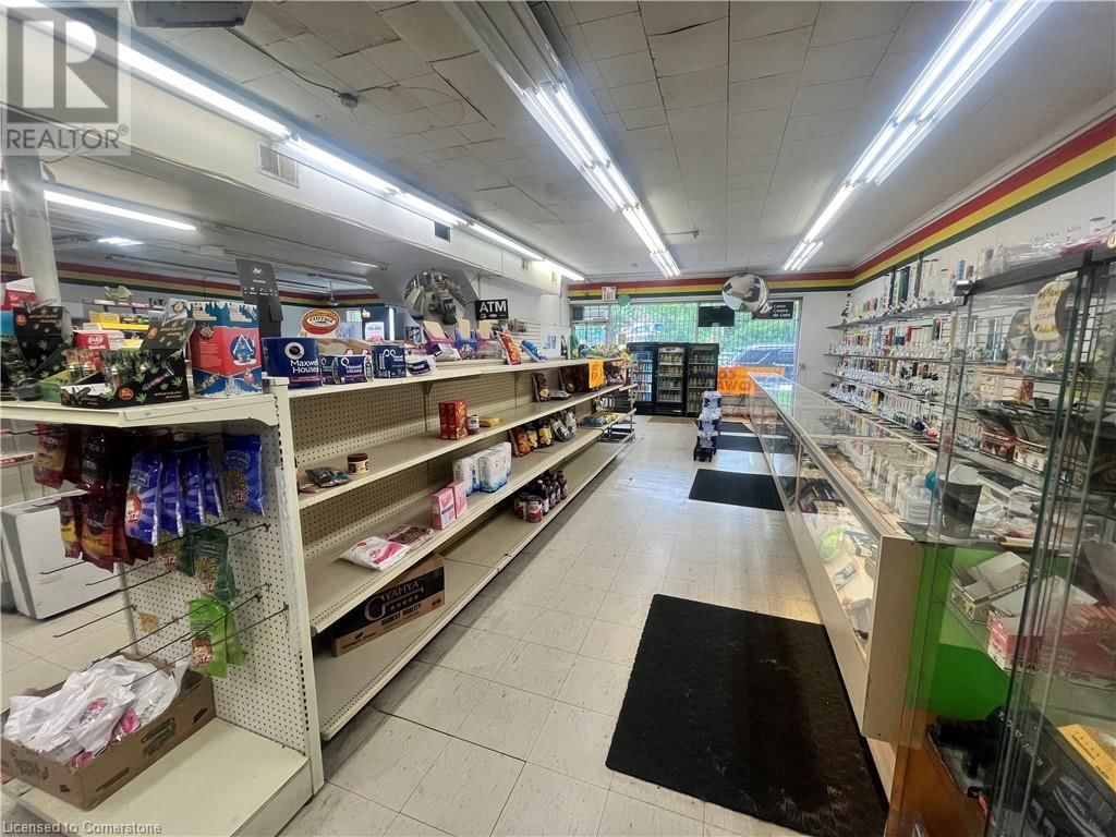 72 MAIN STREET WEST Image 6